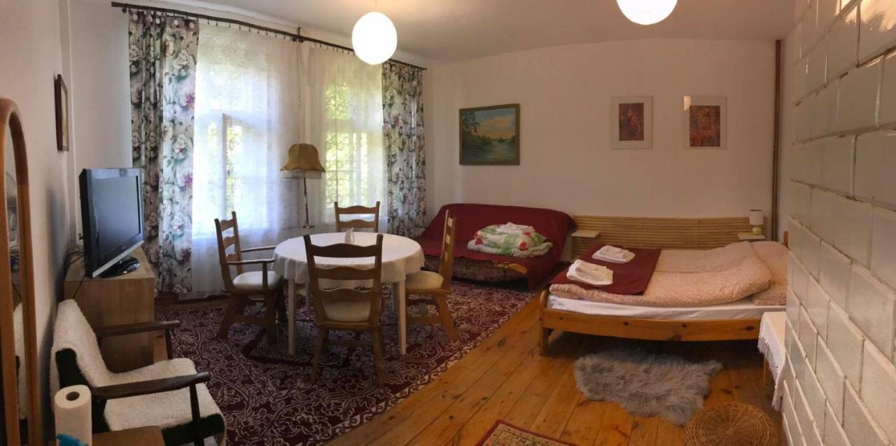 Mazurski Dworek Przy Jeziorze Privatunterkunft *
